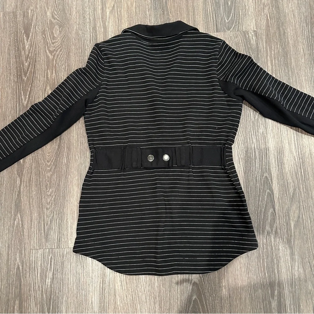 Cabi Women's Sprint Track Jacket in Black & White Stripes with Pockets sz XS - Picture 5 of 8